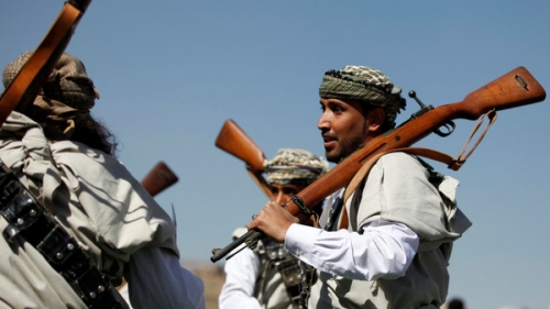 سفير السعودية باليمن: ميليشيا الحوثي تحتجز 19 سفينة نفطية