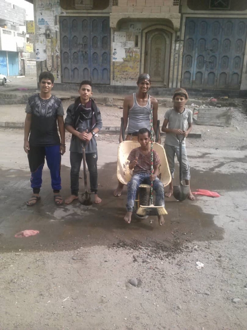 شباب واطفال بلوك 22 في المنصورة ينفذون حملة نظافة لحيّهم