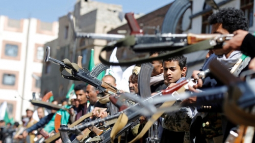 مليشيا الحوثي تعدم الضحية 122 بالرصاص في سجونها بالبيضاء