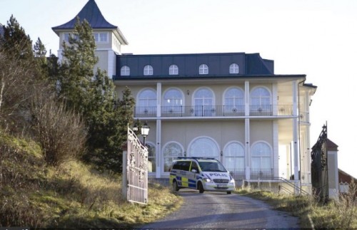 سياسي يُفجر مفاجآة مدوية بشأن محادثات السلام بالسويد