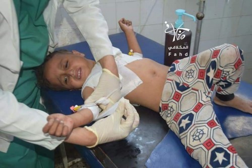 استشهاد طفلة وإصابة شقيقها برصاص قناصة الحوثي في تعز