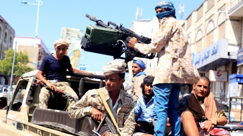 مسلحون حوثيون يغتالون نجلي نائب مدير أمن الحديدة  «تفاصيل»