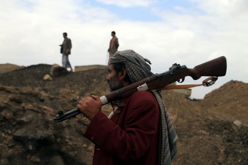 دبلوماسي سابق: إيران ومليشيات تسببوا في ضياع اليمن