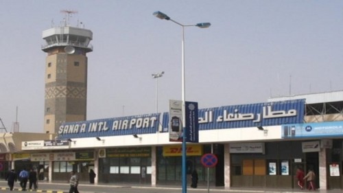 الكشف عن حوثنة مطار صنعاء بكادر نسائي
