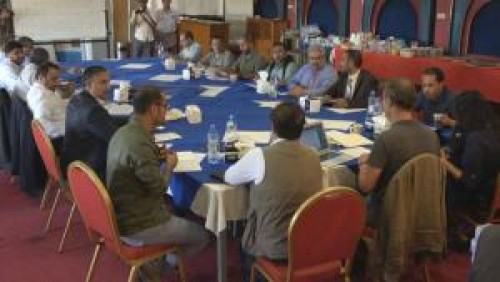 كاميرت يجتمع مع اللجنة العسكرية المشتركة وسط غياب ممثلي الحوثي