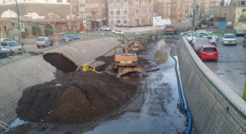 مياه المجاري تحاسر أهالي صنعاء القديمة وانتشار الأمراض (تفاصيل)