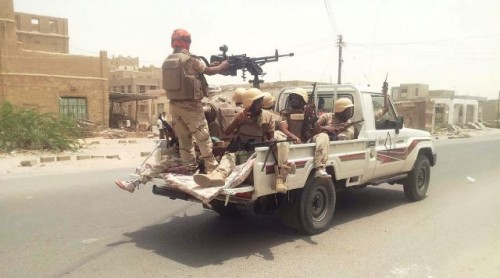 أنباء عن تعرض موكب قادة بالحزام الأمني لإطلاق نار بأبين