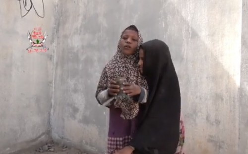 قصة أسرة في حيس تروي معاناتها من قصف المليشيات لمنزلها (فيديو)
