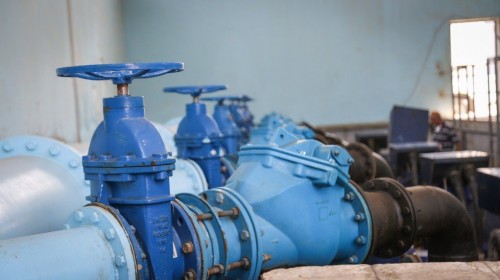 اليونيسيف: إعادة تأهيل 13 مشروع للمياه لخدمة النازحين في الحديدة