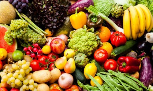 تعرف على أسعار الخضروات والفواكه في أسواق عدن اليوم