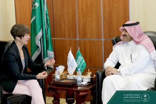 آل جابر يلتقي سفيرة ألمانيا لدى اليمن في الرياض