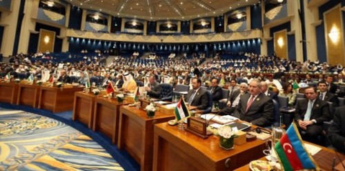 مشاركة يمنية في الاجتماع الطارئ لمنظمة التعاون الإسلامي