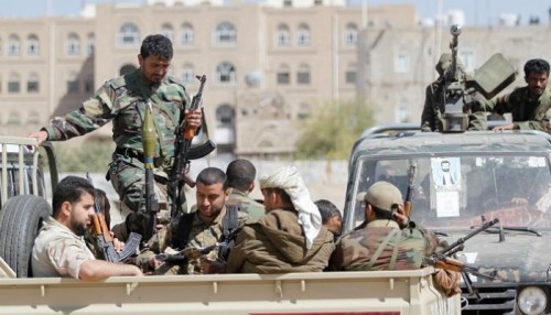 الحوثيون على رأسهم.. إعلامي يكشف مليشيات الفتنة بالمنطقة