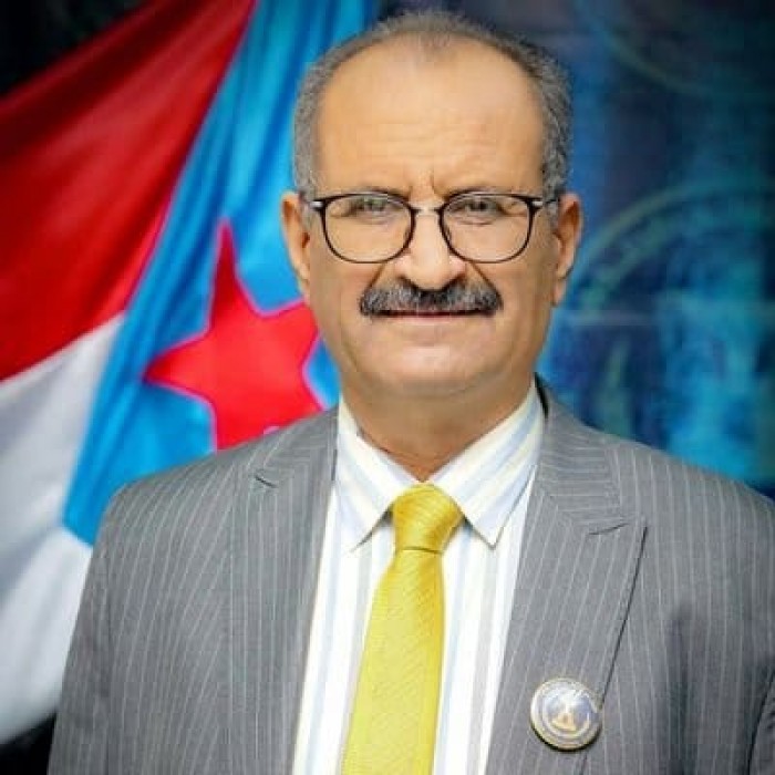 الجعدي: حكومة اليمن تعترف بسرقة سلطة الشعب