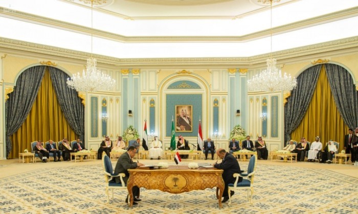 برلماني فرنسي: اتفاق الرياض يمثل لغماً تفجر في وجه الحوثي