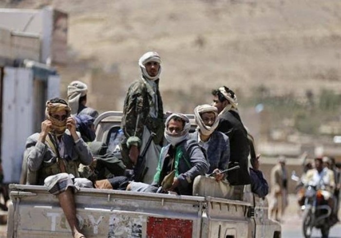 سياسي سعودي: الضغط على الحوثي بصعدة وتحييد الحديدة سينهي الحرب