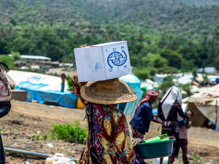 الدولية للهجرة تمد 53 موقع نزوح بالمياه في الحديدة