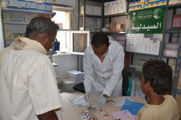 مئات المرضى بحجة يتلقون أدوية سعودية