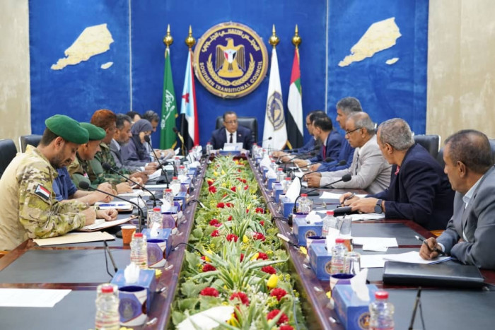 "الانتقالي" يطالب بإنهاء ظاهرة المناصب الوهمية في حكومة المناصفة