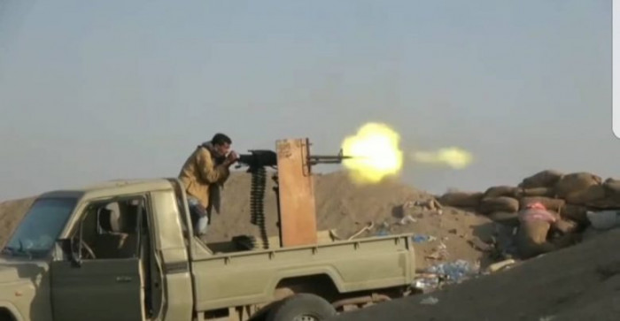 دفاعًا عن الأهالي.. توجيه ضربات مدفعية لحوثيين في الدريهمي