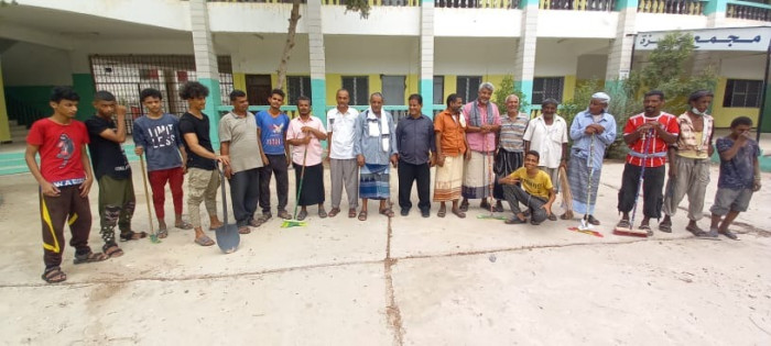 انتقالي المعلا يعزز مستويات النظافة بالمدارس