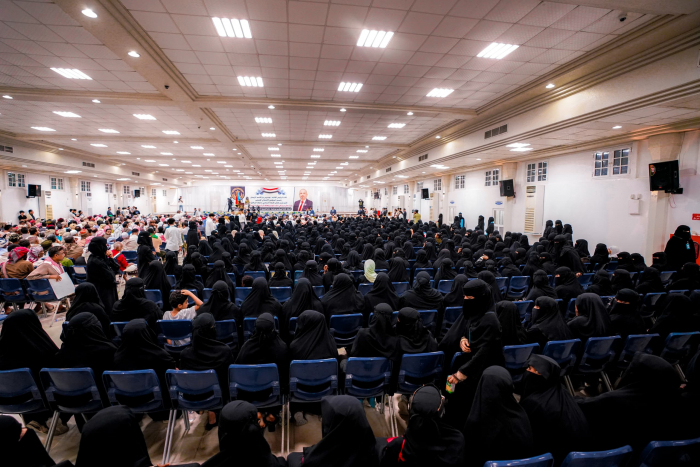 الرئيس الزبيدي يؤكد أهمية حضرموت في مسيرة النضال الجنوبي