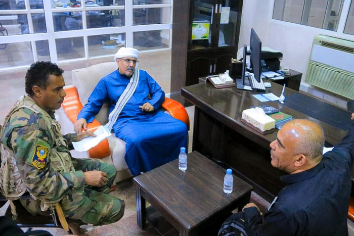 بتوجيهات الرئيس الزبيدي.. الكثيري يطلع على مستوى جاهزية مطار سيئون