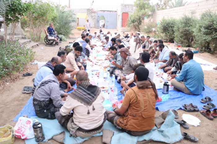 انتقالي أبين يبحث قضايا المحافظة والجنوب خلال مأدبة إفطار